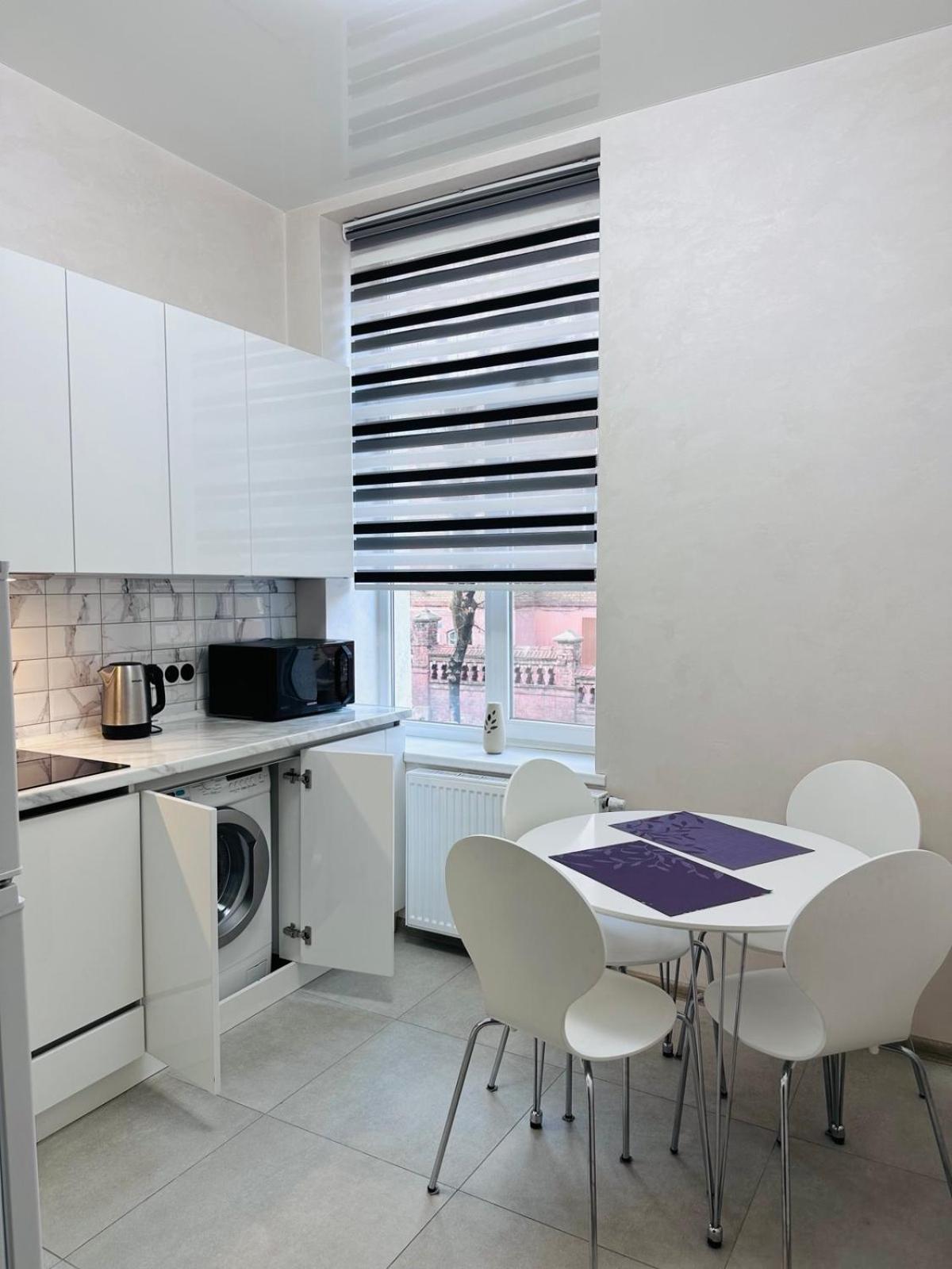 Apartment Forum, Центр Львов Экстерьер фото